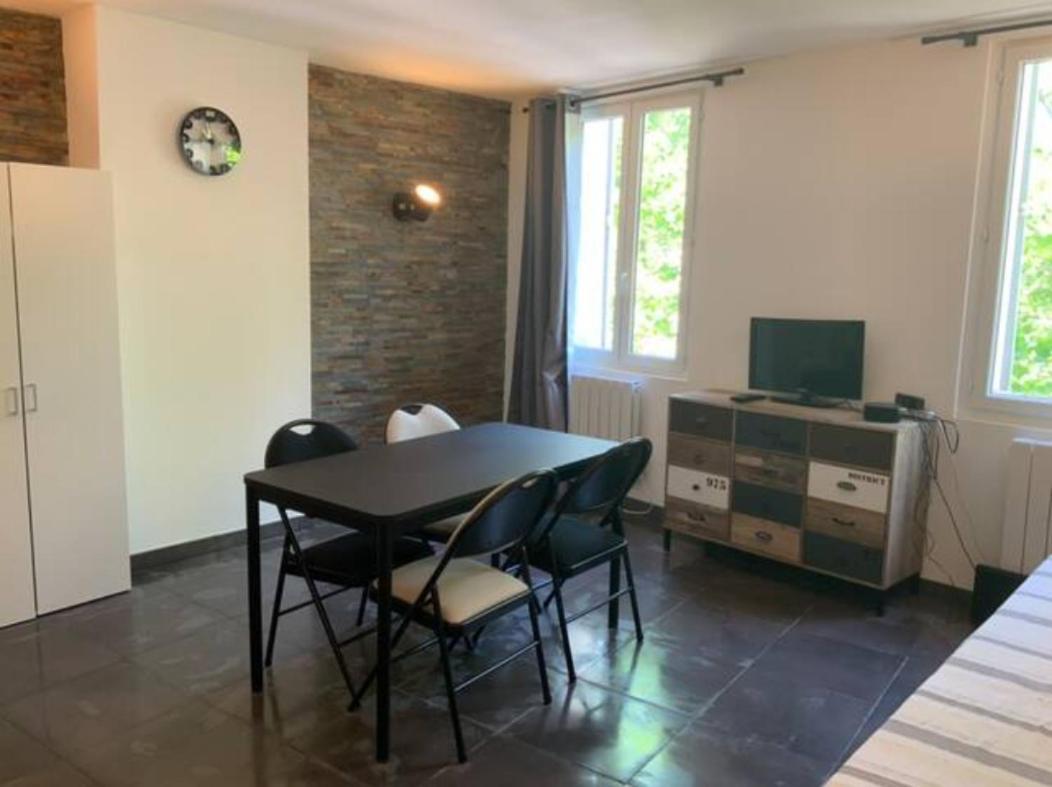 Apartament Centre Historique De Frejus - Face A La Mairie Zewnętrze zdjęcie