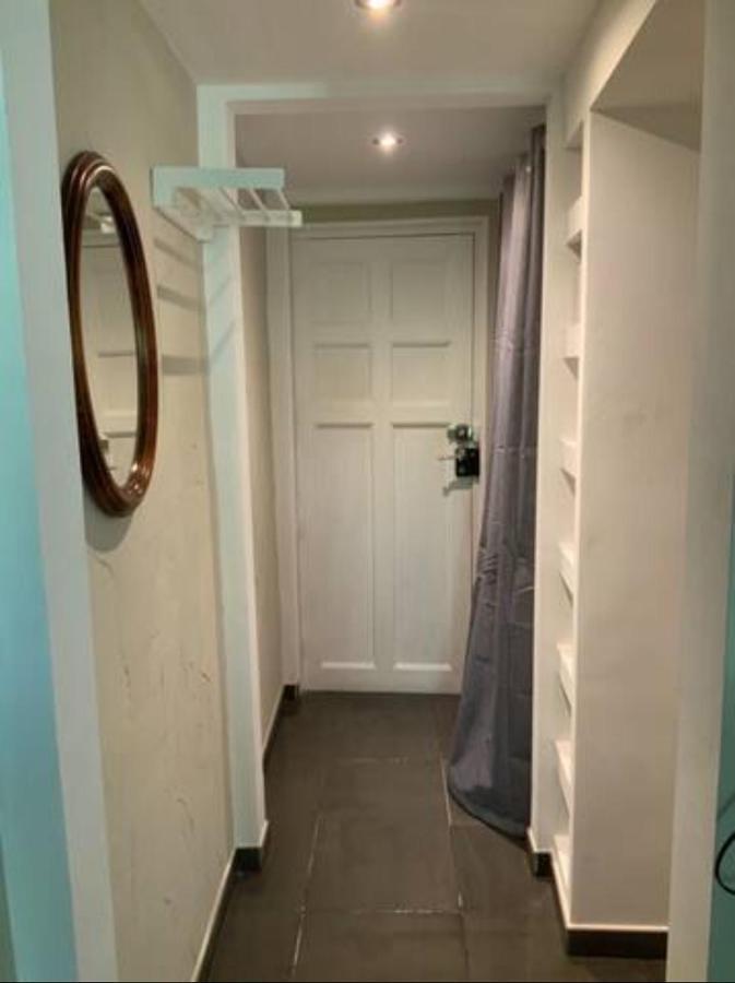 Apartament Centre Historique De Frejus - Face A La Mairie Zewnętrze zdjęcie